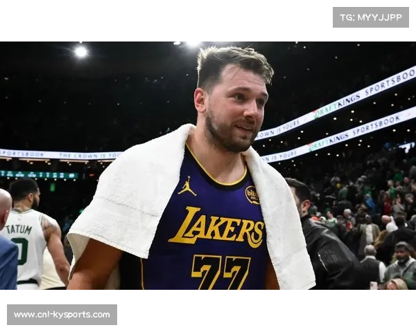 41岁詹姆斯生日夜吞败仗，东契奇带伤30分难救主